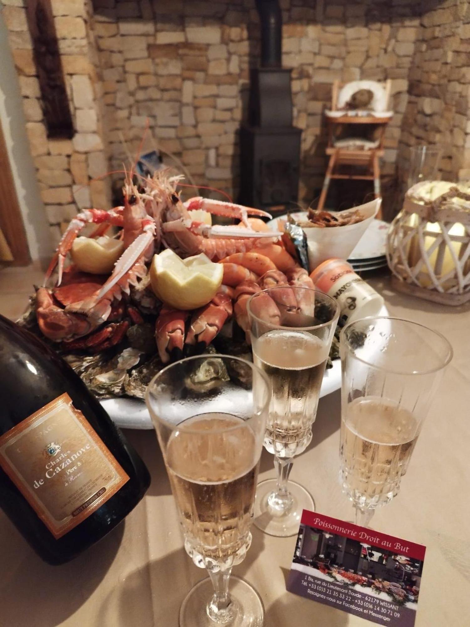 Le Clos De La Pommeraie Carly Eksteriør billede